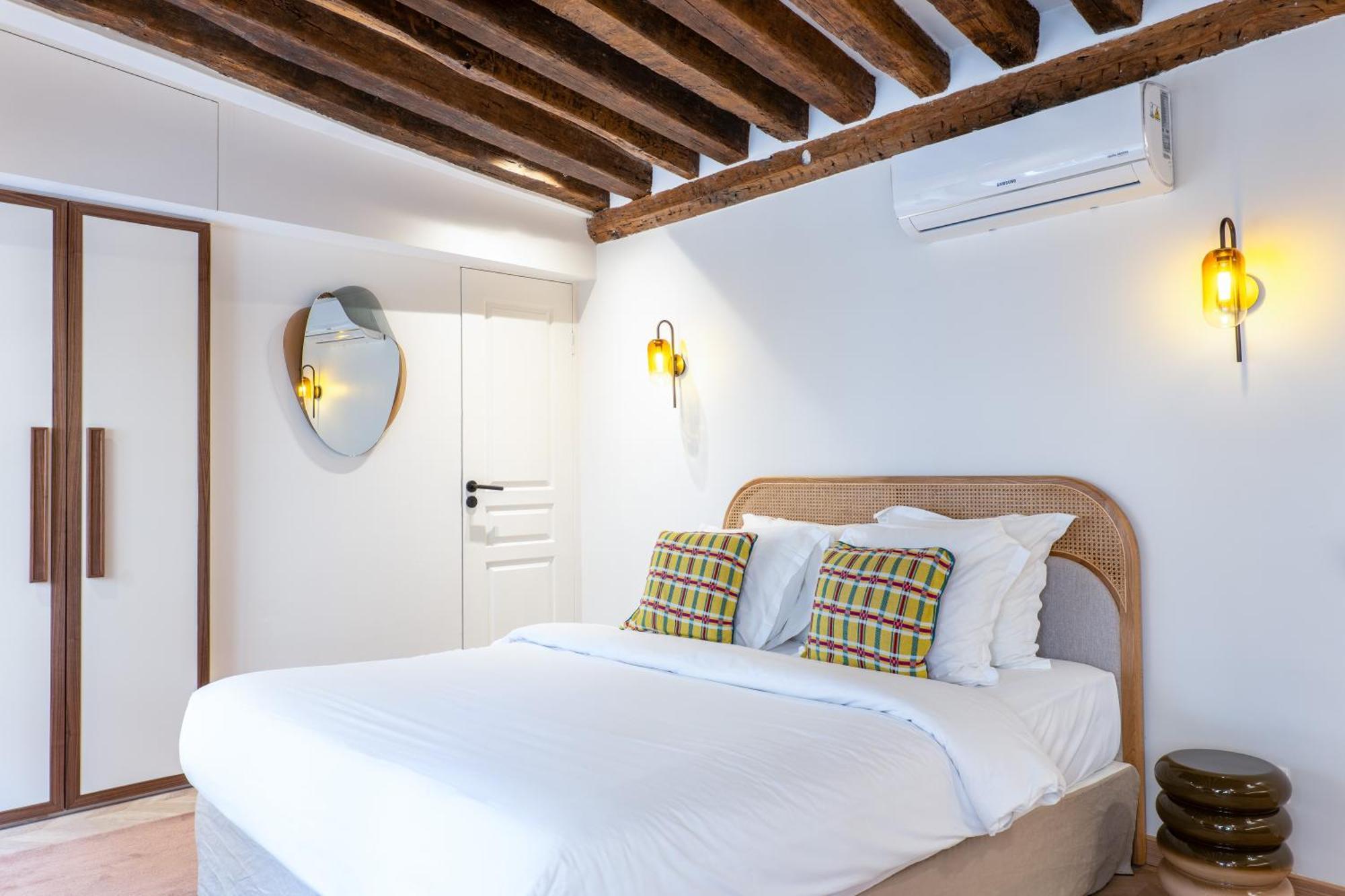 Holidaysinparis - Bourg Tibourg Εξωτερικό φωτογραφία